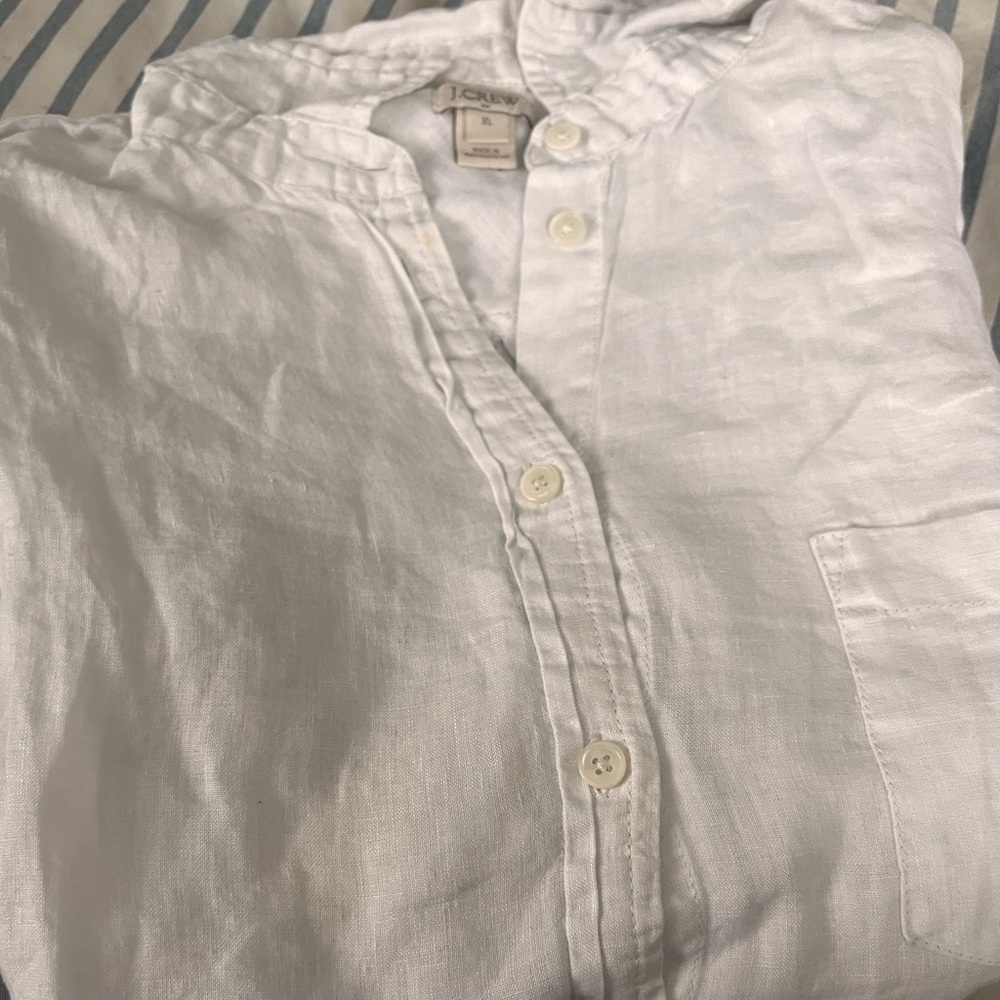 Womens white J.Crew linen button down shirt